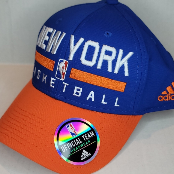 New York Knicks Basketball Hat adidas Adjustable NBA Cap New - Picture 2 of 3